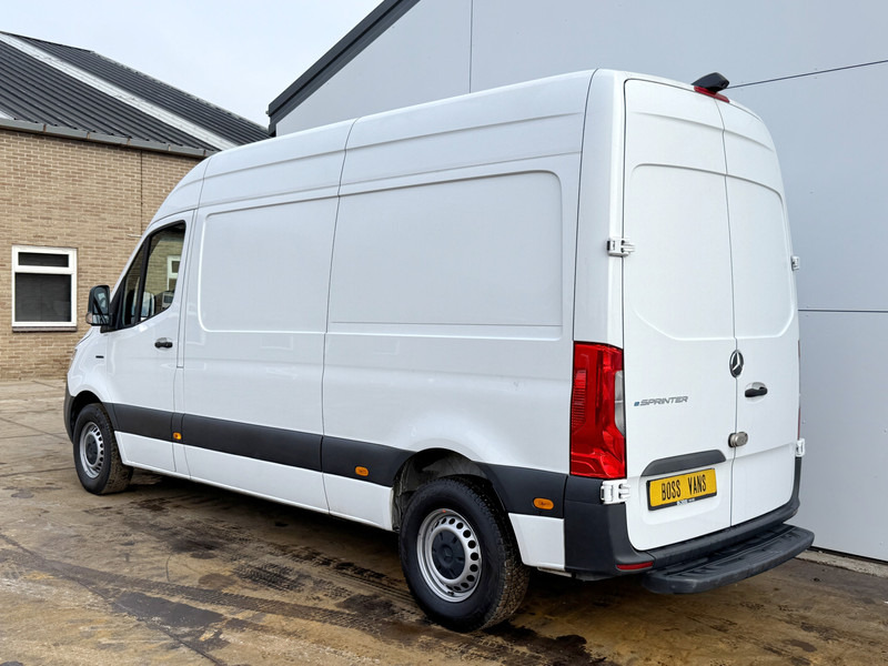 Mercedes-Benz eSprinter 312 55kWh ALL-IN PRIJS L2H2 55kWh 168km WLTP 80kw Snelladen Climate Control Camera Stoelverwarming - Товарно комбе, Електрично комбе: слика 2 Mercedes-Benz eSprinter 312 55kWh ALL-IN PRIJS L2H2 55kWh 168km WLTP 80kw Snelladen Climate Control Camera Stoelverwarming - Товарно комбе, Електрично комбе: слика 2