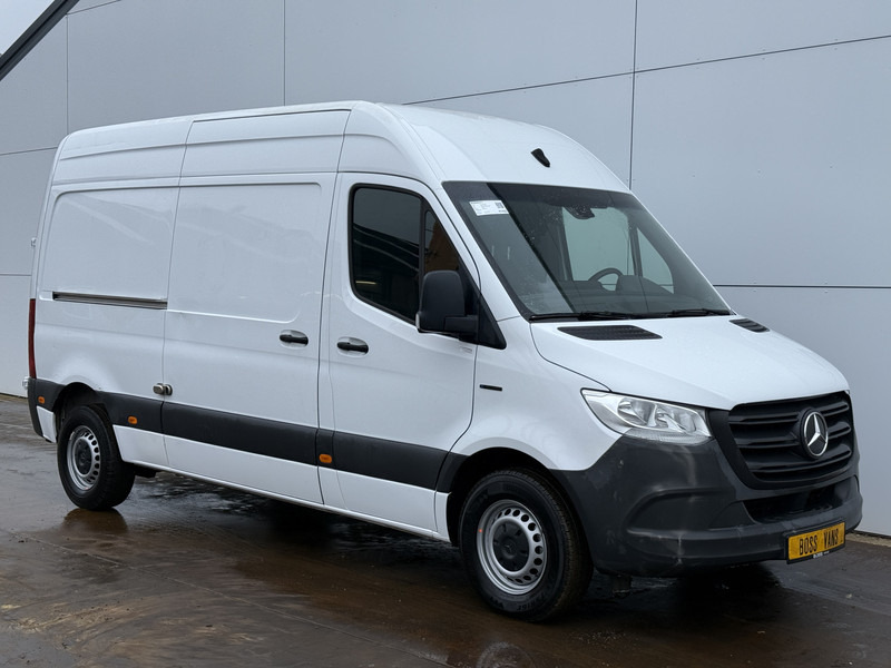 Mercedes-Benz eSprinter 312 55kwh ALL-IN PRIJS L2H2 55kWh 168km WLTP 80kw Snelladen Climate Control Stoelverwarming - Товарно комбе, Електрично комбе: слика 4 Mercedes-Benz eSprinter 312 55kwh ALL-IN PRIJS L2H2 55kWh 168km WLTP 80kw Snelladen Climate Control Stoelverwarming - Товарно комбе, Електрично комбе: слика 4