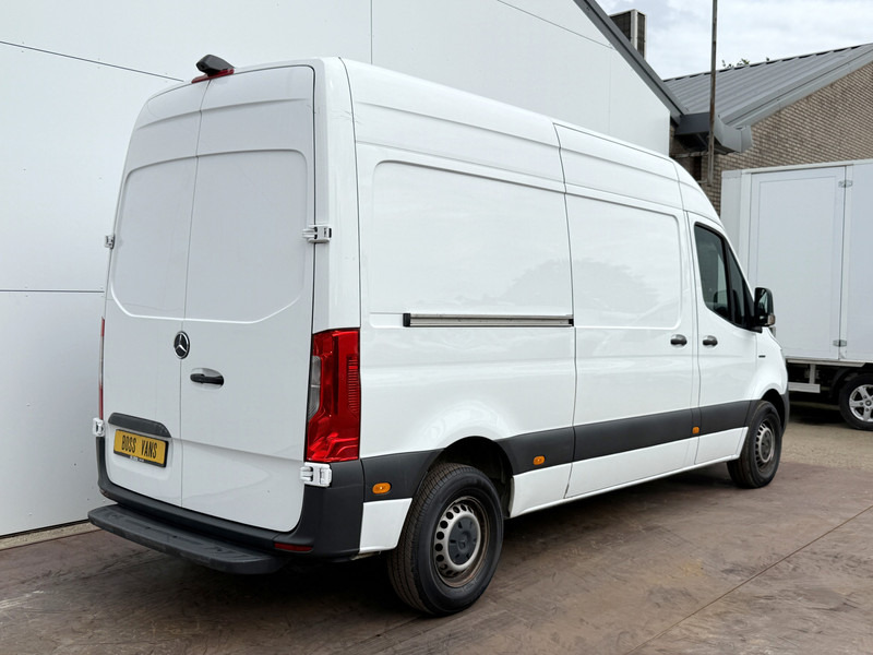 Mercedes-Benz eSprinter 312 - Binnenkort verwacht! L2H2 100% Elektrisch 55kWh 168km WLTP 80kw Snelladen Climate Control Camera Stoelverwarming - Товарно комбе, Електрично комбе: слика 3 Mercedes-Benz eSprinter 312 - Binnenkort verwacht! L2H2 100% Elektrisch 55kWh 168km WLTP 80kw Snelladen Climate Control Camera Stoelverwarming - Товарно комбе, Електрично комбе: слика 3