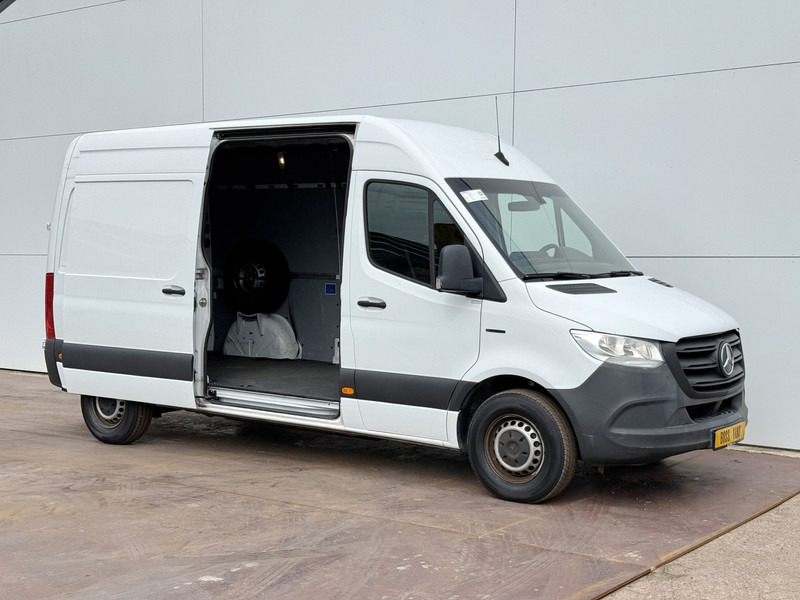 Mercedes-Benz eSprinter 312 - Binnenkort verwacht! L2H2 100% Elektrisch 55kWh 168km WLTP 80kw Snelladen Climate Control Camera Stoelverwarming - Товарно комбе, Електрично комбе: слика 5 Mercedes-Benz eSprinter 312 - Binnenkort verwacht! L2H2 100% Elektrisch 55kWh 168km WLTP 80kw Snelladen Climate Control Camera Stoelverwarming - Товарно комбе, Електрично комбе: слика 5