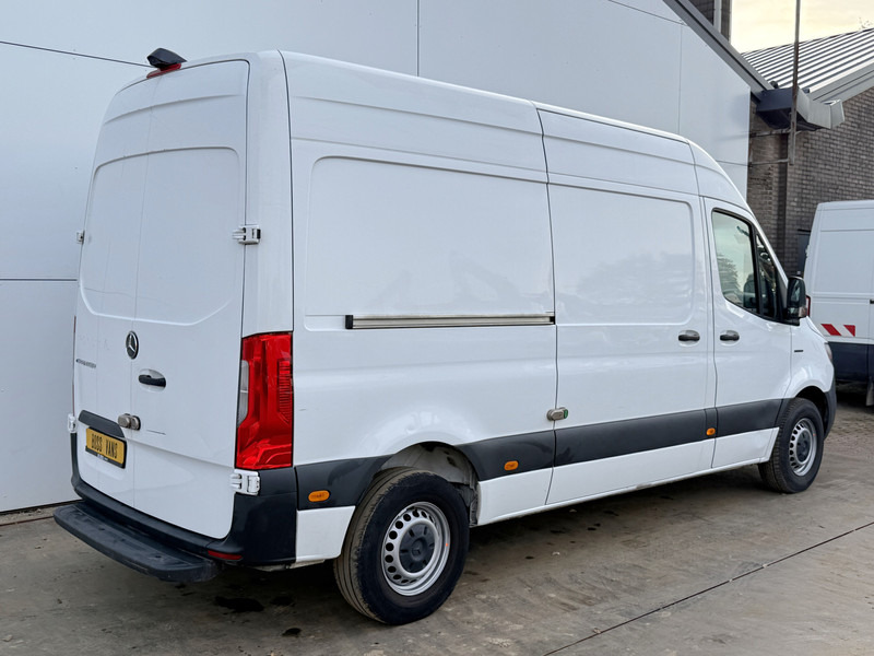Mercedes-Benz eSprinter 312 L2H2 100% Elektrisch 55kWh 168km WLTP 80kw Snelladen Climate Control Camera Stoelverwarming - Товарно комбе, Електрично комбе: слика 3 Mercedes-Benz eSprinter 312 L2H2 100% Elektrisch 55kWh 168km WLTP 80kw Snelladen Climate Control Camera Stoelverwarming - Товарно комбе, Електрично комбе: слика 3