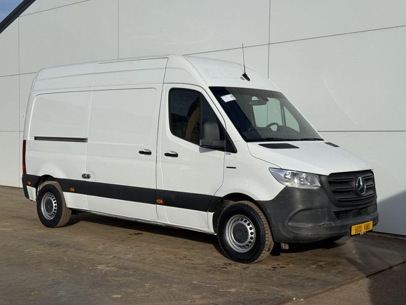 Mercedes-Benz eSprinter 312 L2H2 100% Elektrisch 55kWh 168km WLTP 80kw Snelladen Climate Control Camera Stoelverwarming - Товарно комбе, Електрично комбе: слика 4 Mercedes-Benz eSprinter 312 L2H2 100% Elektrisch 55kWh 168km WLTP 80kw Snelladen Climate Control Camera Stoelverwarming - Товарно комбе, Електрично комбе: слика 4
