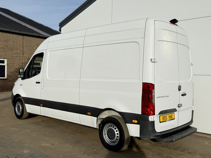Mercedes-Benz eSprinter 312 L2H2 100% Elektrisch 55kWh 168km WLTP 80kw Snelladen Climate Control Camera Stoelverwarming - Товарно комбе, Електрично комбе: слика 2 Mercedes-Benz eSprinter 312 L2H2 100% Elektrisch 55kWh 168km WLTP 80kw Snelladen Climate Control Camera Stoelverwarming - Товарно комбе, Електрично комбе: слика 2