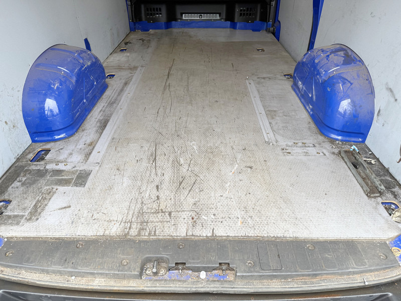 Товарно комбе Volkswagen Crafter 2.0 TDI 180pk L3H2 Carplay Navigatie Airco Cruise Control Camera Parkeersensoren: слика 14