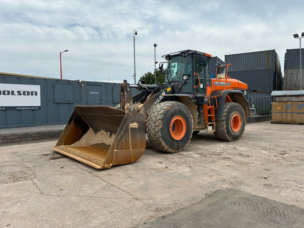 Doosan DL420 - Натоварувач на тркала: слика 1 Doosan DL420 - Натоварувач на тркала: слика 1