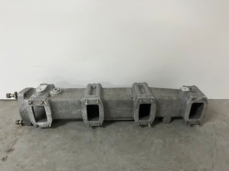 Liebherr A974 / P974 / R942 / R944 / R954 / R964 / R974 / R974B - A 974 / P 974 / R 942 / R 944 / R 954 / R 964 / R 974 / R 974B - Усисна цевка: слика 4 Liebherr A974 / P974 / R942 / R944 / R954 / R964 / R974 / R974B - A 974 / P 974 / R 942 / R 944 / R 954 / R 964 / R 974 / R 974B - Усисна цевка: слика 4