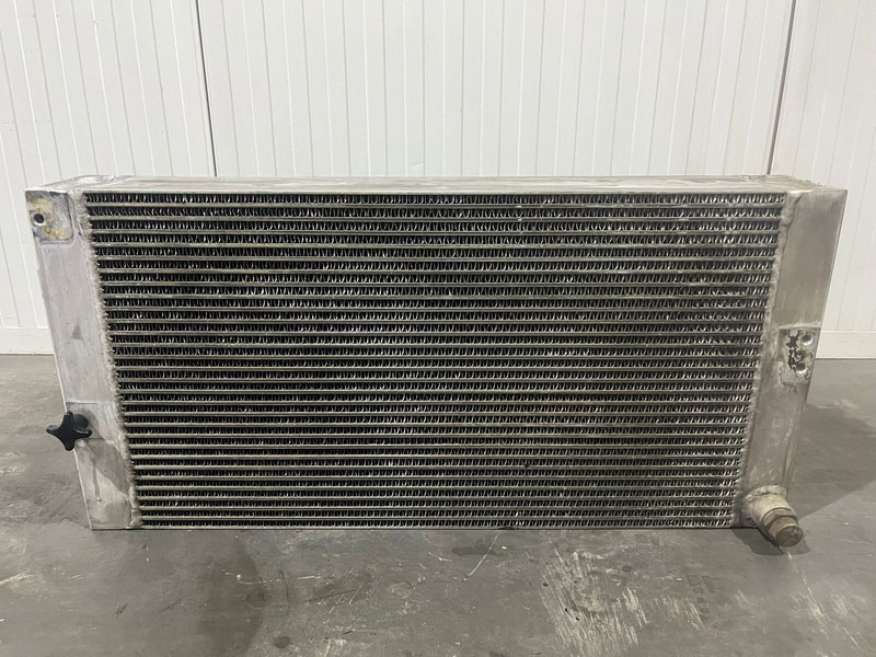 Liebherr Cooling Radiator / koeler - Радијатор: слика 1 Liebherr Cooling Radiator / koeler - Радијатор: слика 1