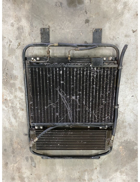 Liebherr Frame and condensator - Радијатор: слика 3 Liebherr Frame and condensator - Радијатор: слика 3