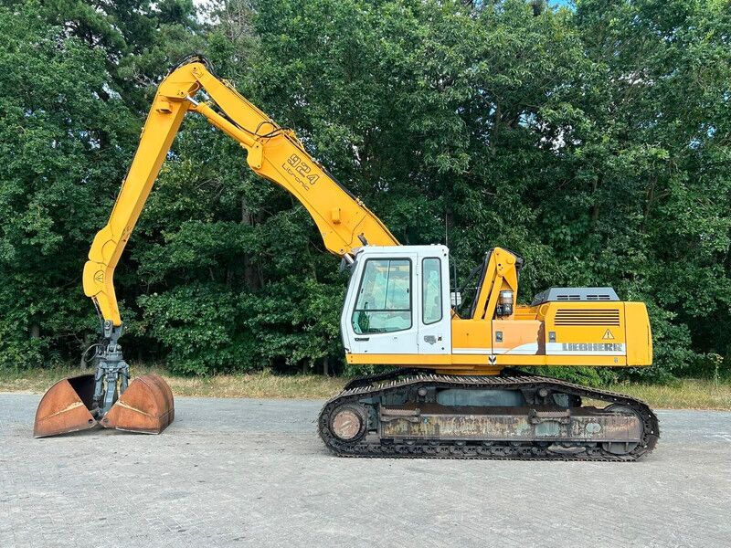 Liebherr R924EW LITRONIC - Справувач со отпад/ Индустрија: слика 1 Liebherr R924EW LITRONIC - Справувач со отпад/ Индустрија: слика 1