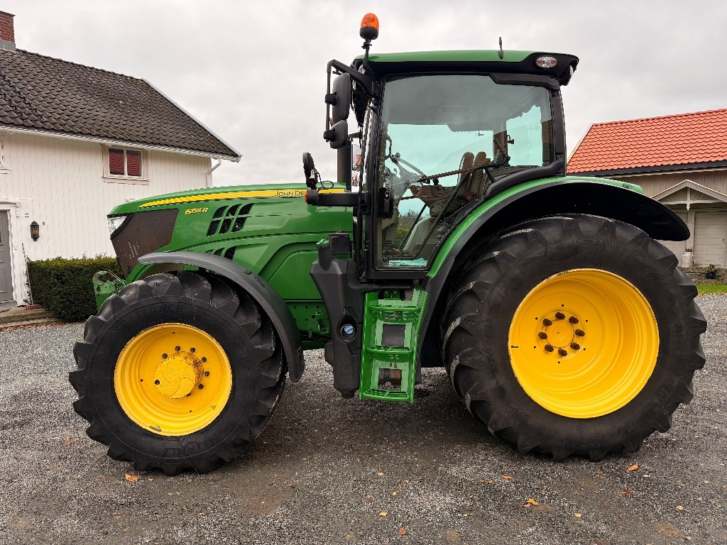 John Deere 6155 R - Трактор: слика 2 John Deere 6155 R - Трактор: слика 2