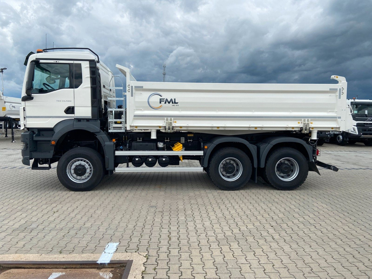 MAN TGS 33.480 6X6 FML Dreiseitenkipper - Кипер: слика 4 MAN TGS 33.480 6X6 FML Dreiseitenkipper - Кипер: слика 4