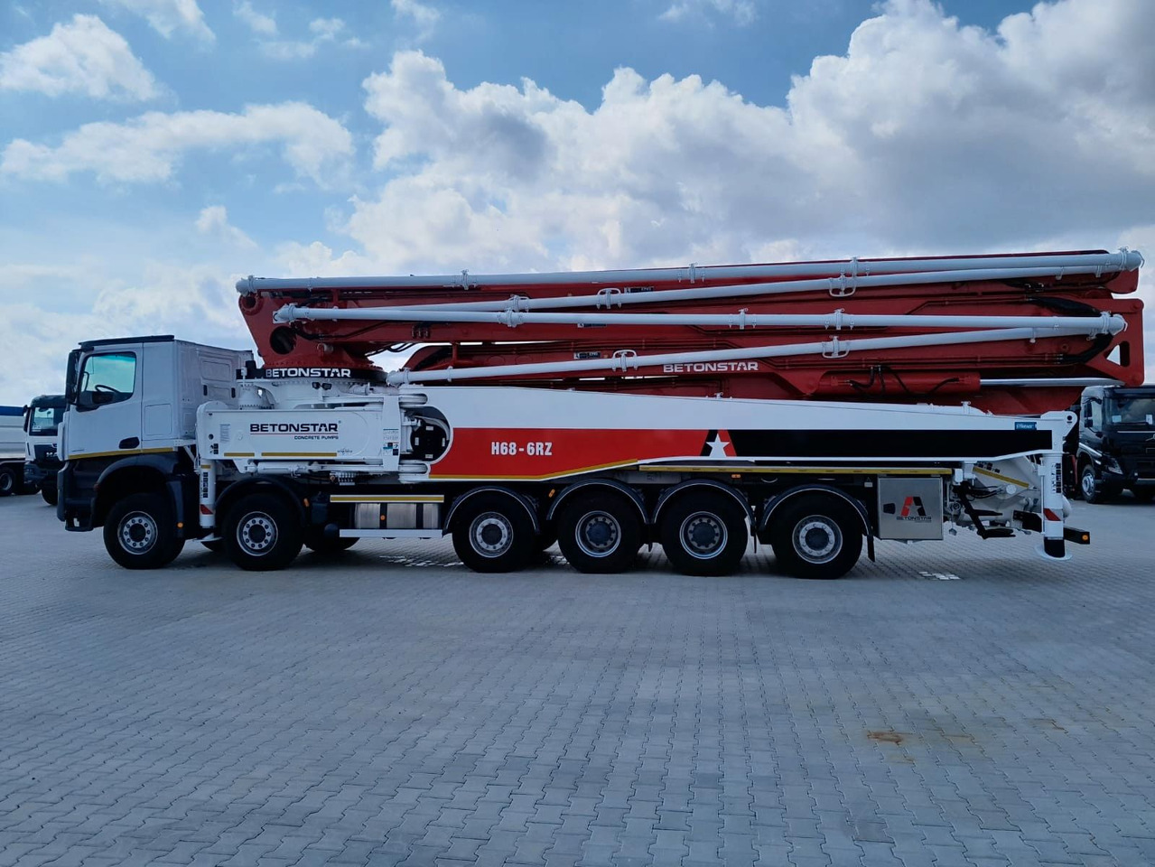 Mercedes-Benz AROCS 4451 BETONSTAR H68.20-6RZ - Камион со бетонска пумпа: слика 5 Mercedes-Benz AROCS 4451 BETONSTAR H68.20-6RZ - Камион со бетонска пумпа: слика 5