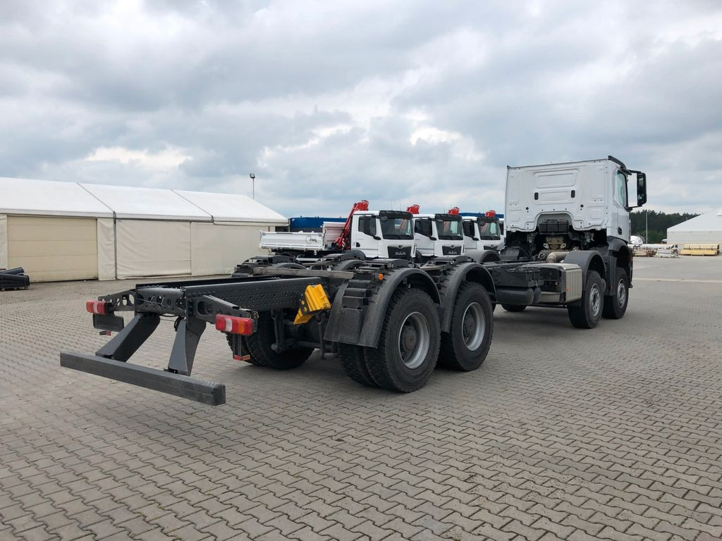 Mercedes-Benz AROCS 4451 - Камион со кабинска шасија: слика 5 Mercedes-Benz AROCS 4451 - Камион со кабинска шасија: слика 5