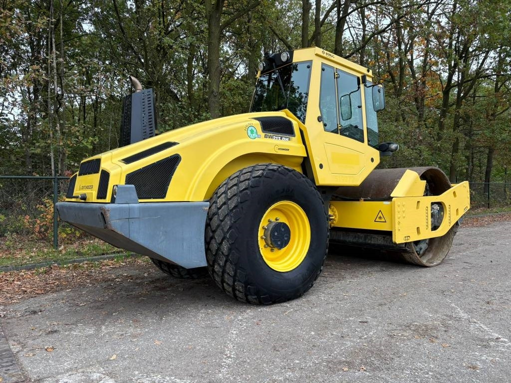 Bomag BW 213 D H-4 i EVIB/BVC / Airco / German machine  - Компактор: слика 4 Bomag BW 213 D H-4 i EVIB/BVC / Airco / German machine  - Компактор: слика 4