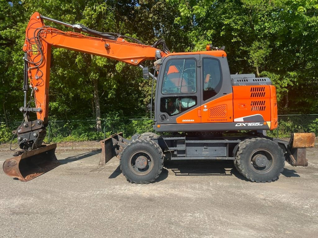Doosan DX 165 W-5 - Багер на тркала: слика 2 Doosan DX 165 W-5 - Багер на тркала: слика 2