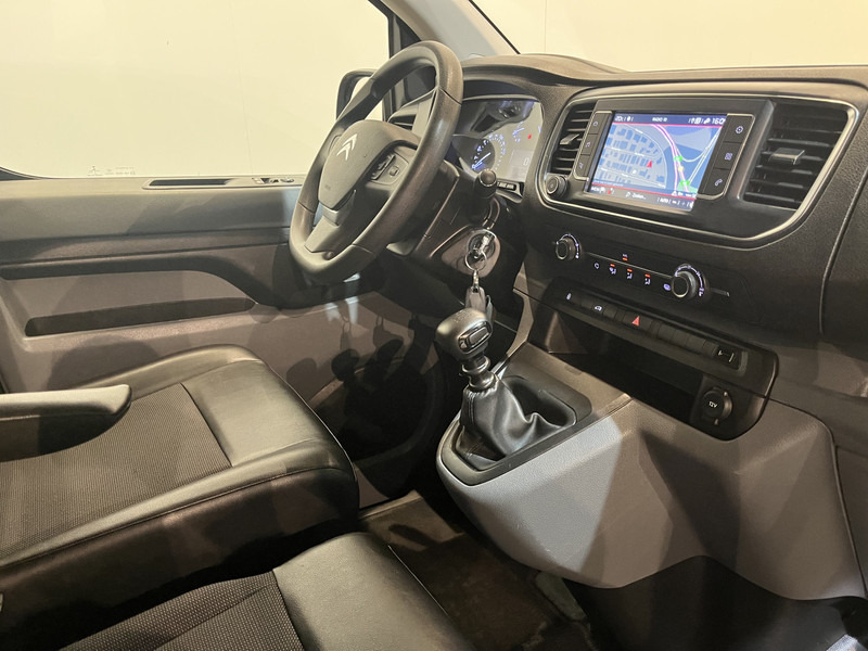 Citroën Jumpy 2.0 BlueHDI L2 120 PK / Euro 6 / Airco / Cruise Control / CarPlay / PDC / Navigatie / 3-Zits - Мало комбе: слика 3 Citroën Jumpy 2.0 BlueHDI L2 120 PK / Euro 6 / Airco / Cruise Control / CarPlay / PDC / Navigatie / 3-Zits - Мало комбе: слика 3
