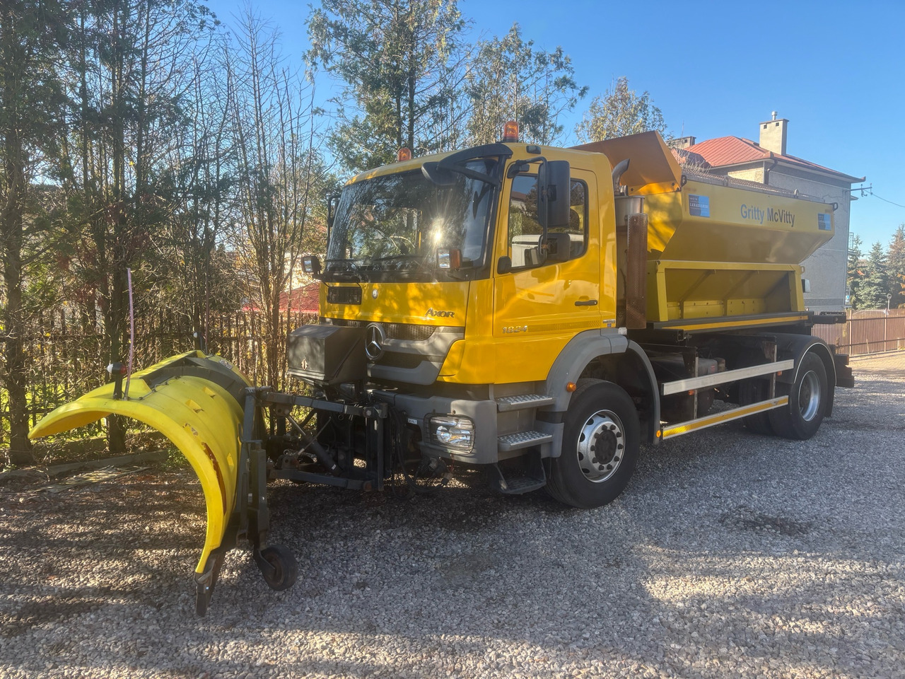 Mercedes AXOR 1824 4x2 Spreader/Gritter/Plough - Машина за чистење снег: слика 4 Mercedes AXOR 1824 4x2 Spreader/Gritter/Plough - Машина за чистење снег: слика 4
