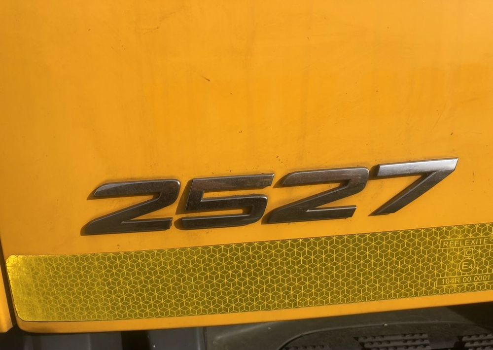 Mercedes-Benz Arocs 2527 6x2 HDS atlas 105.2-2AL skrzynia - Камион со платформа: слика 4 Mercedes-Benz Arocs 2527 6x2 HDS atlas 105.2-2AL skrzynia - Камион со платформа: слика 4