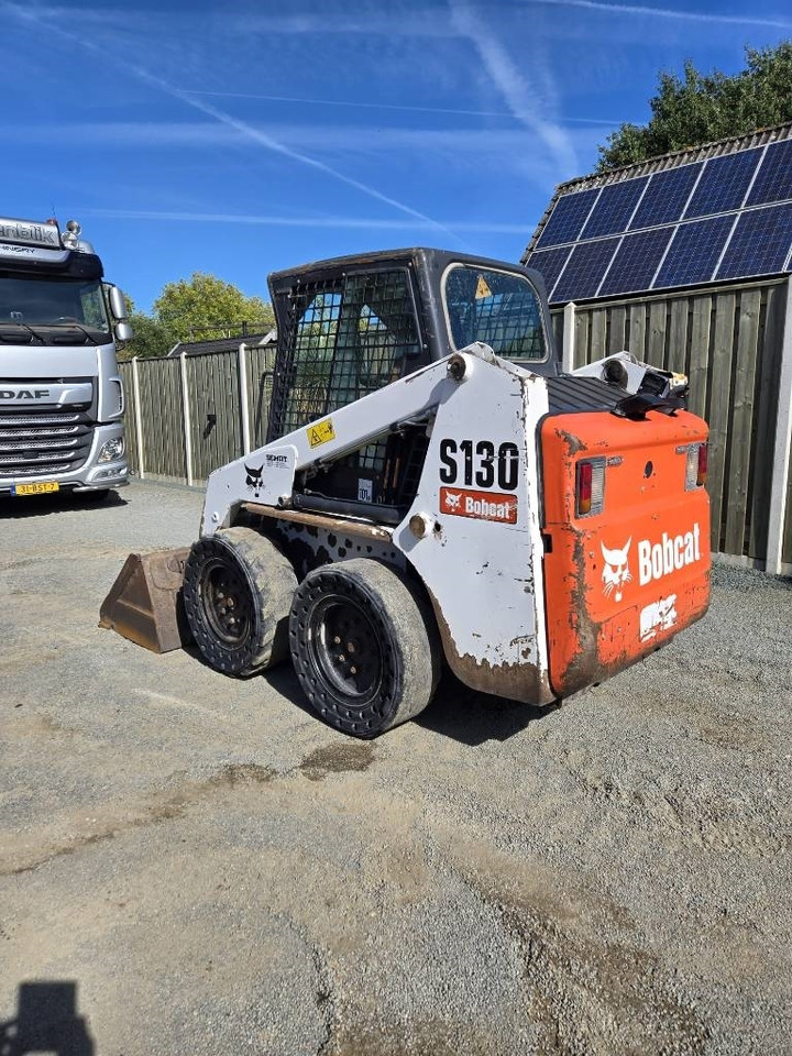 Bobcat S 130 - Компактен натоварувач: слика 2 Bobcat S 130 - Компактен натоварувач: слика 2