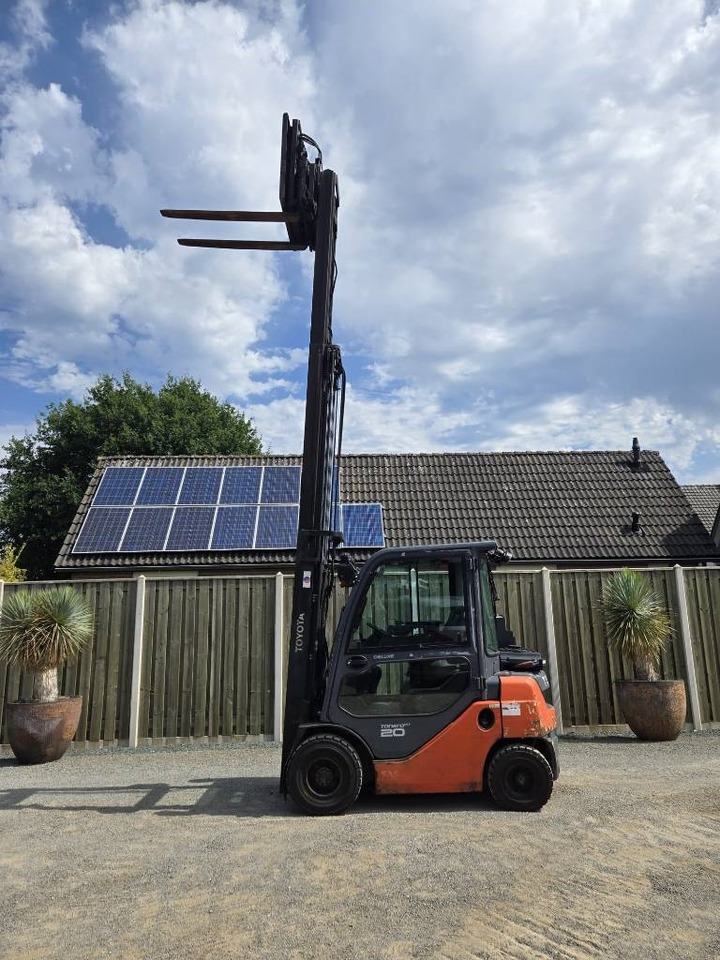 Toyota 8 FD 20 - Дизел вилушкар: слика 1 Toyota 8 FD 20 - Дизел вилушкар: слика 1