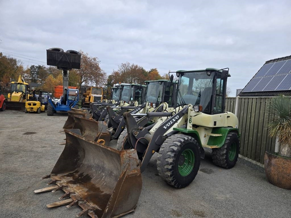 Volvo L 30 B - Натоварувач на тркала: слика 2 Volvo L 30 B - Натоварувач на тркала: слика 2