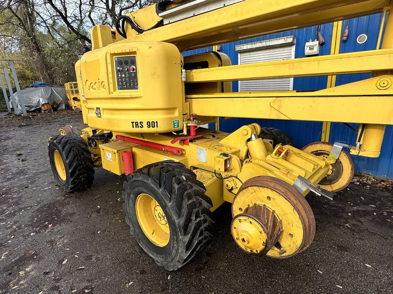 GENIE REXQUOTE Accessrailer Z60/34 railroad boom lift cherry picker mewp - Дигачка зглобна платформа: слика 4 GENIE REXQUOTE Accessrailer Z60/34 railroad boom lift cherry picker mewp - Дигачка зглобна платформа: слика 4