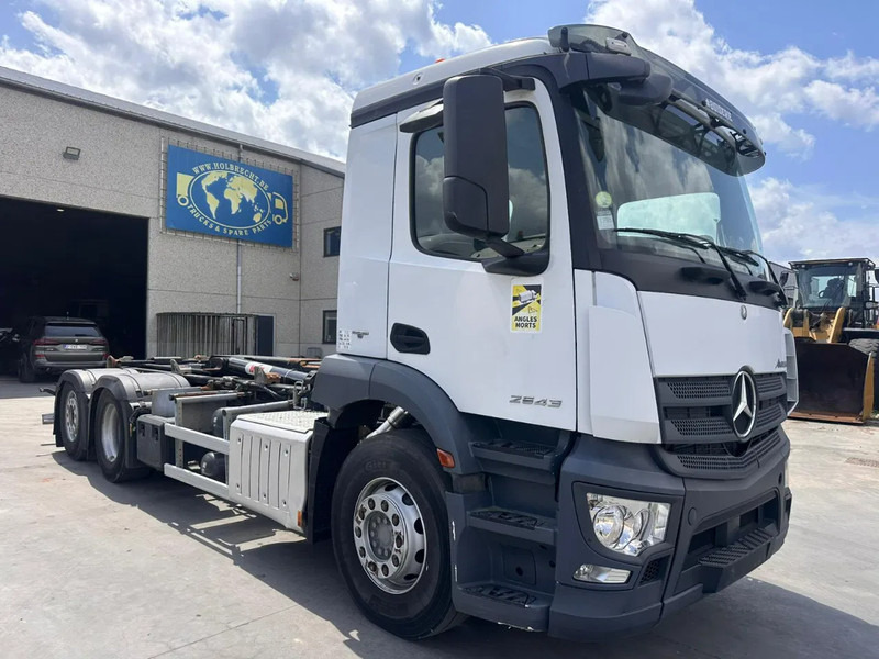 Mercedes-Benz Antos 2543 Hyva - Камион со кука за подигање: слика 2 Mercedes-Benz Antos 2543 Hyva - Камион со кука за подигање: слика 2
