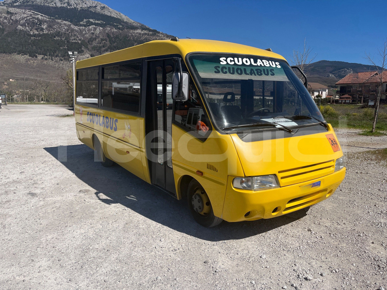 Bundle di 4 mezzi Iveco - Cacciamali Iveco - Cacciamali Iveco - Cacciamali Iveco - A50 - Школски автобус: слика 1 Bundle di 4 mezzi Iveco - Cacciamali Iveco - Cacciamali Iveco - Cacciamali Iveco - A50 - Школски автобус: слика 1