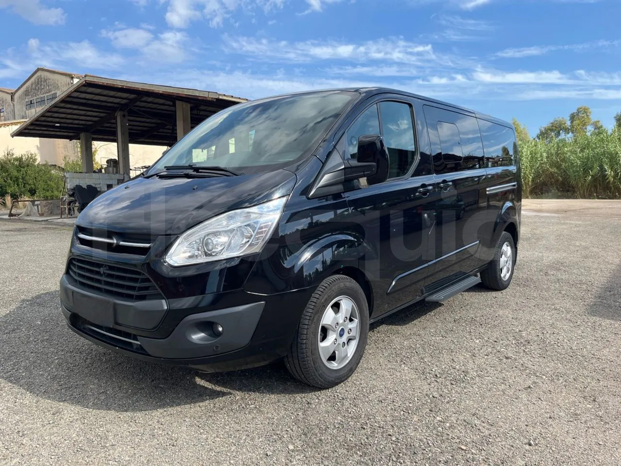 Ford Tourneo Custom - Минибус, Патничко комбе: слика 4 Ford Tourneo Custom - Минибус, Патничко комбе: слика 4