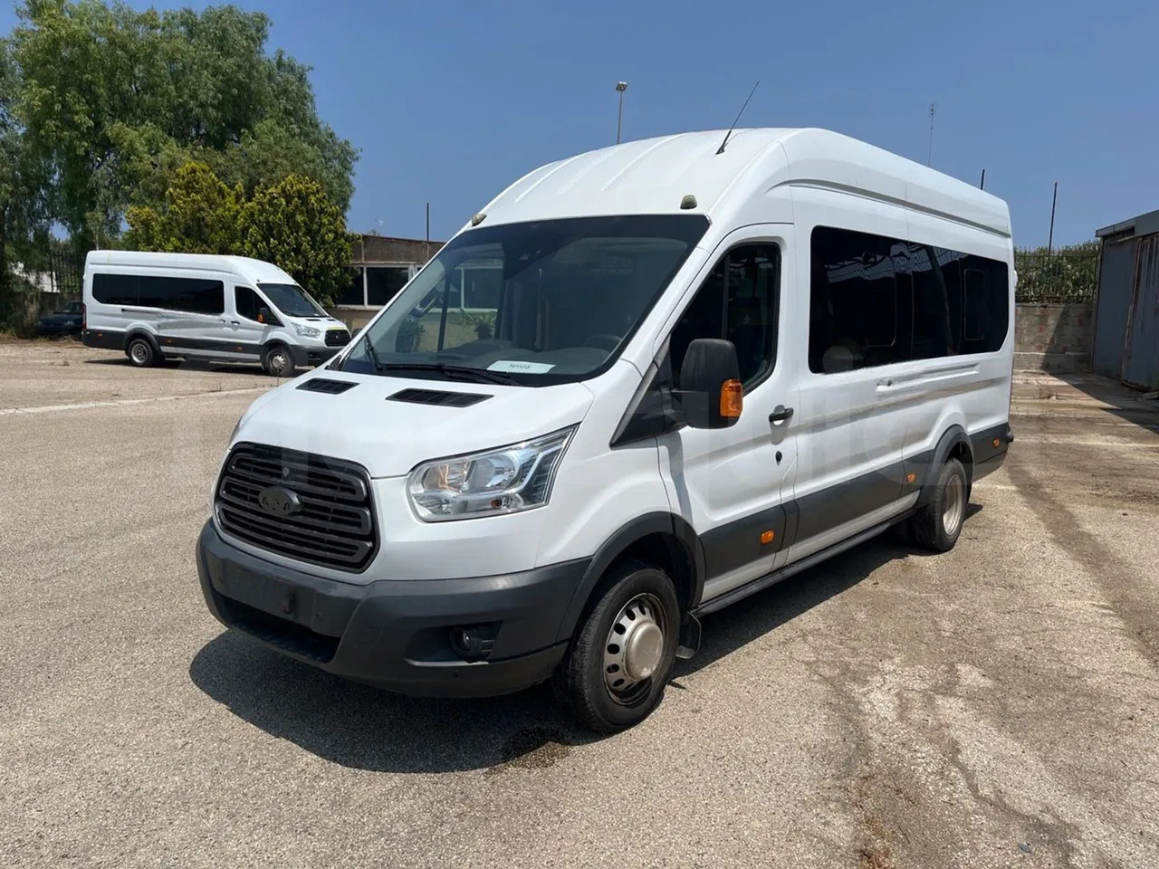 Ford Transit - Минибус, Патничко комбе: слика 4 Ford Transit - Минибус, Патничко комбе: слика 4