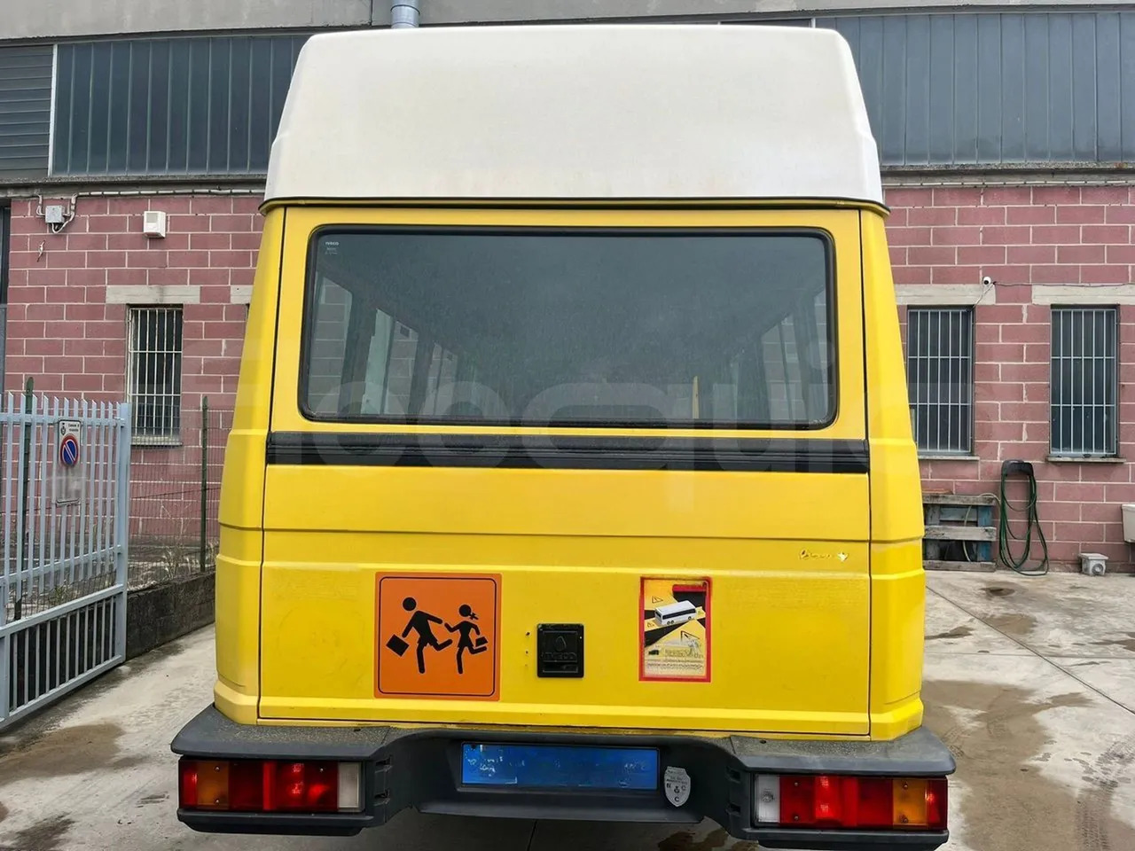 Iveco A45E10 - Школски автобус: слика 4 Iveco A45E10 - Школски автобус: слика 4