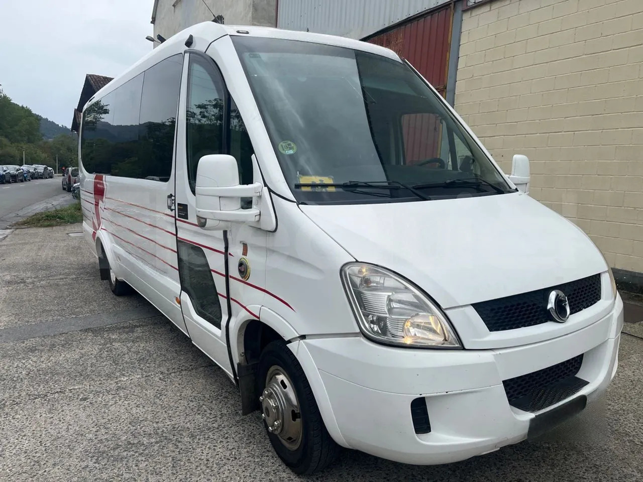 Iveco A50C17 - Минибус, Патничко комбе: слика 1 Iveco A50C17 - Минибус, Патничко комбе: слика 1