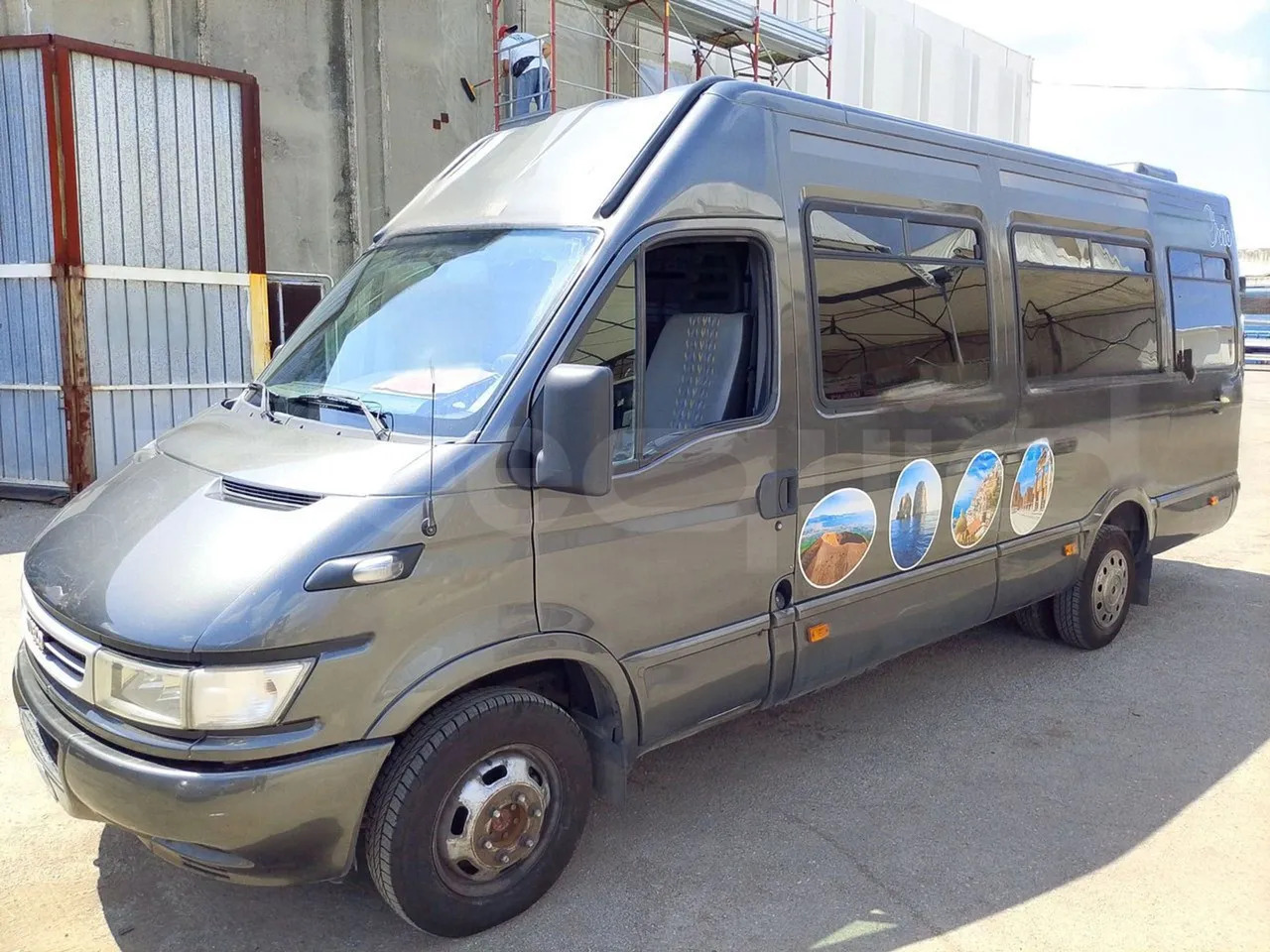 Iveco Daily - Минибус, Патничко комбе: слика 4 Iveco Daily - Минибус, Патничко комбе: слика 4