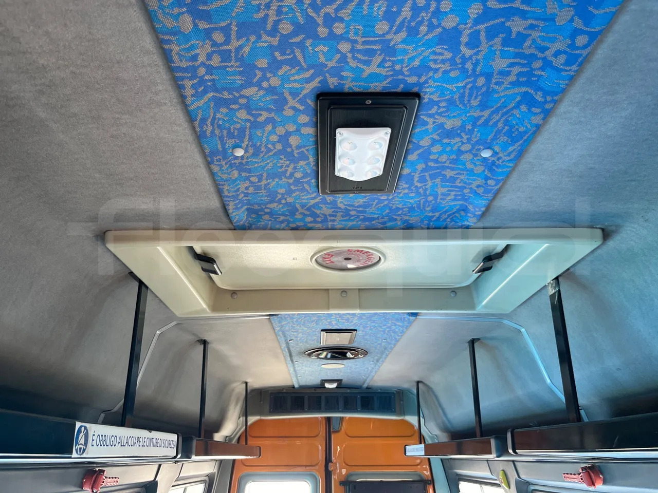 Минибус, Патничко комбе Iveco Daily: слика 15