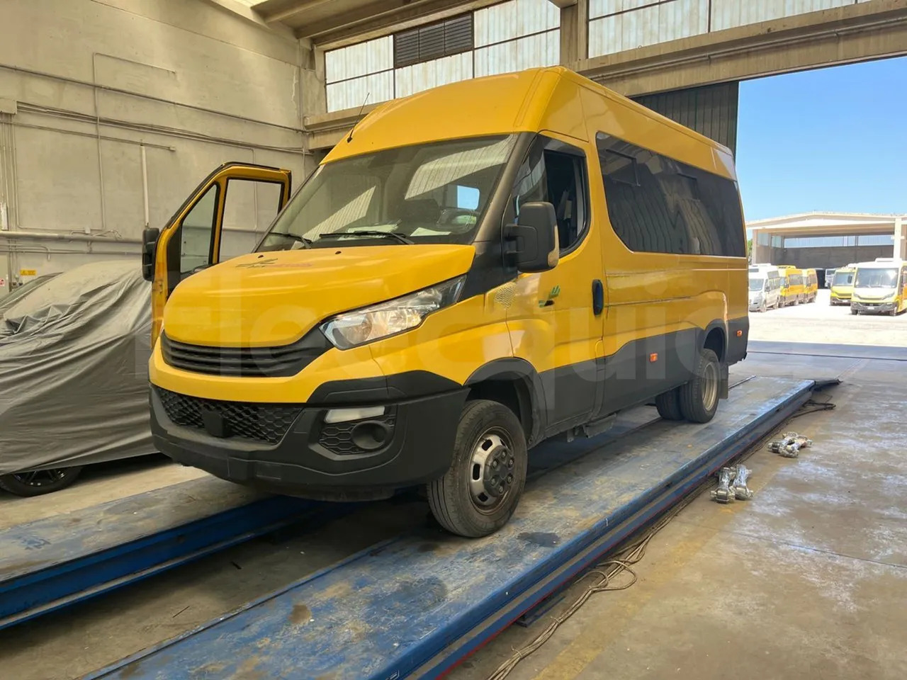 Iveco Daily - Школски автобус: слика 4 Iveco Daily - Школски автобус: слика 4