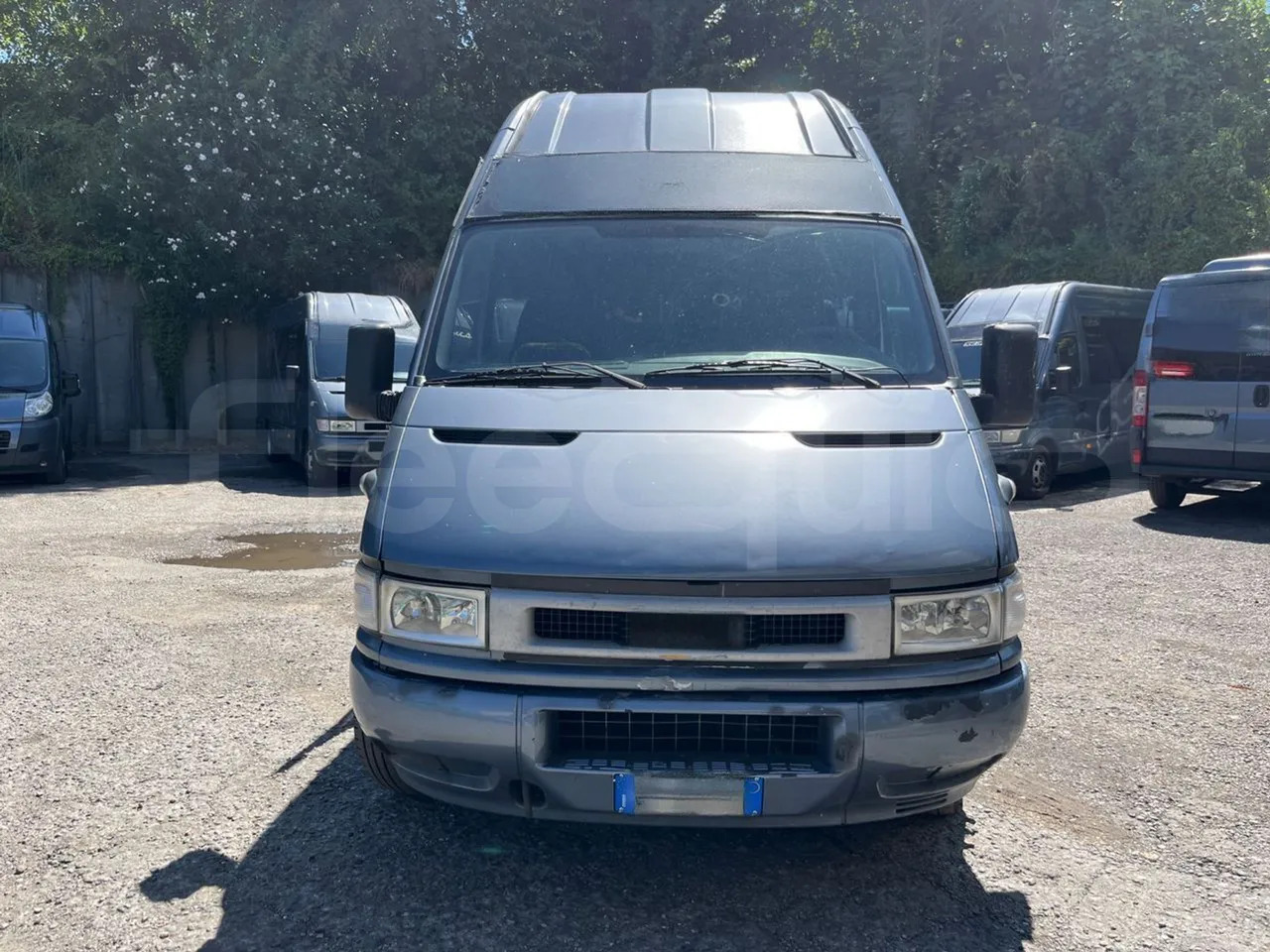 Iveco Daily - Минибус, Патничко комбе: слика 2 Iveco Daily - Минибус, Патничко комбе: слика 2