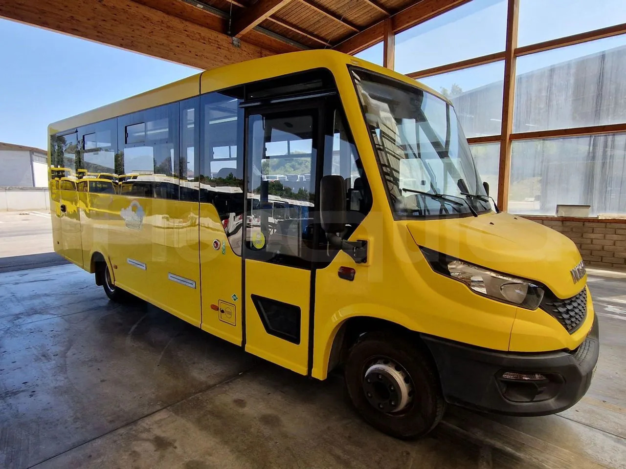 Iveco Indcar - Школски автобус: слика 1 Iveco Indcar - Школски автобус: слика 1
