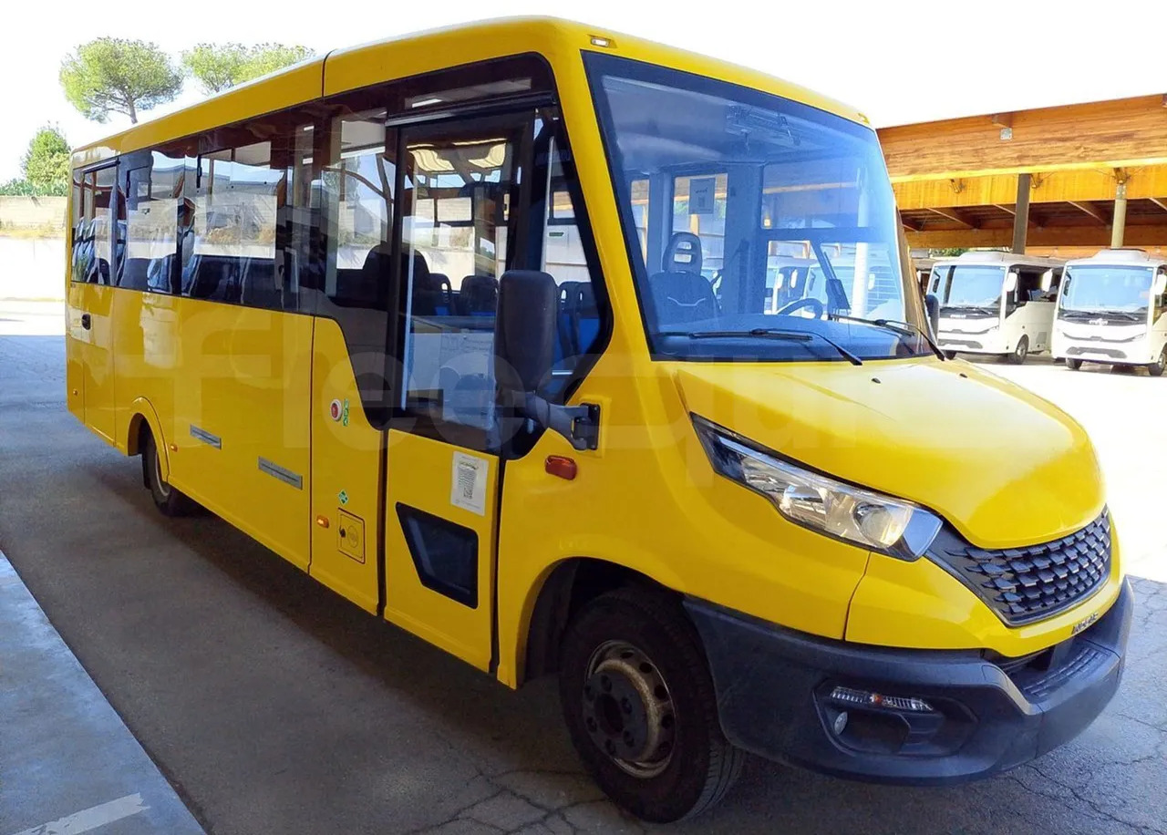 Iveco Indcar - Школски автобус: слика 1 Iveco Indcar - Школски автобус: слика 1
