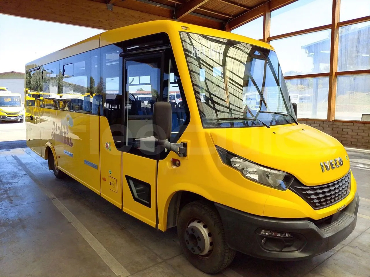 Iveco Indcar - Школски автобус: слика 1 Iveco Indcar - Школски автобус: слика 1