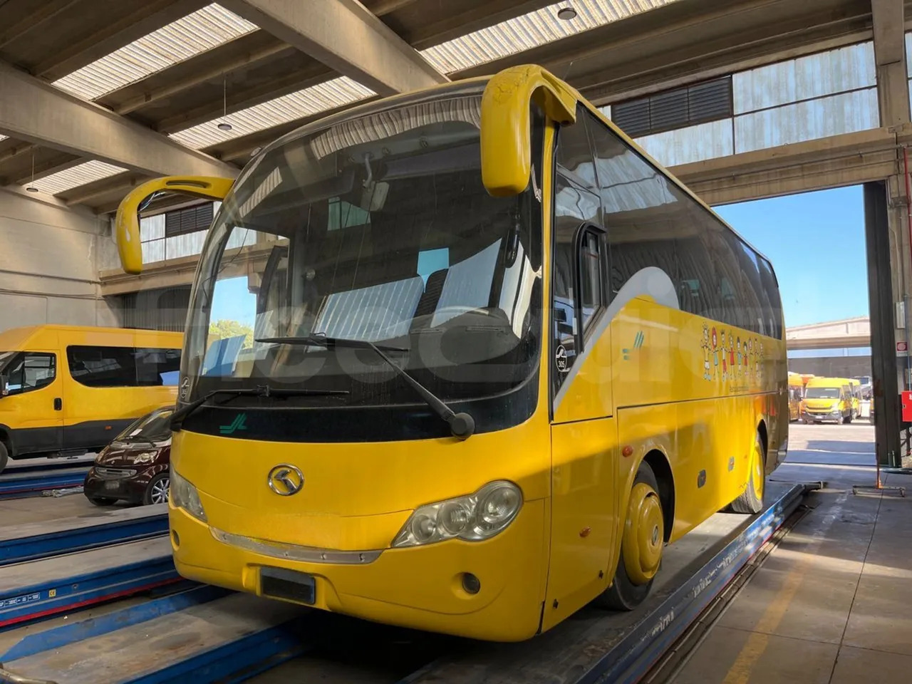 King Long XMQ6800 - Патнички вагон автобус: слика 4 King Long XMQ6800 - Патнички вагон автобус: слика 4