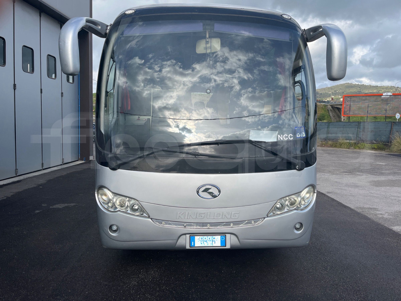 King Long XMQ6900 - Патнички вагон автобус: слика 2 King Long XMQ6900 - Патнички вагон автобус: слика 2