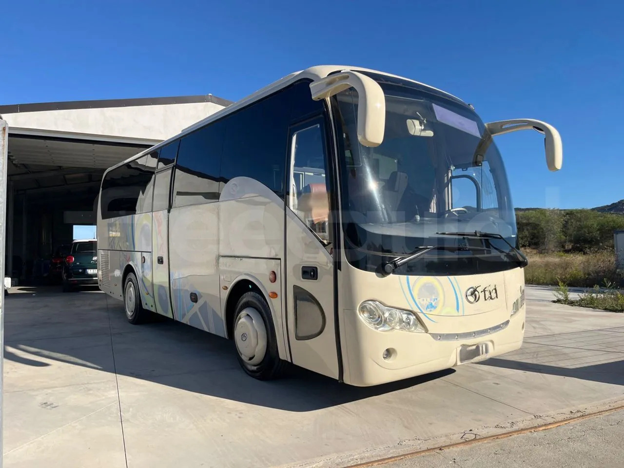 King Long XMQ6900 - Патнички вагон автобус: слика 1 King Long XMQ6900 - Патнички вагон автобус: слика 1