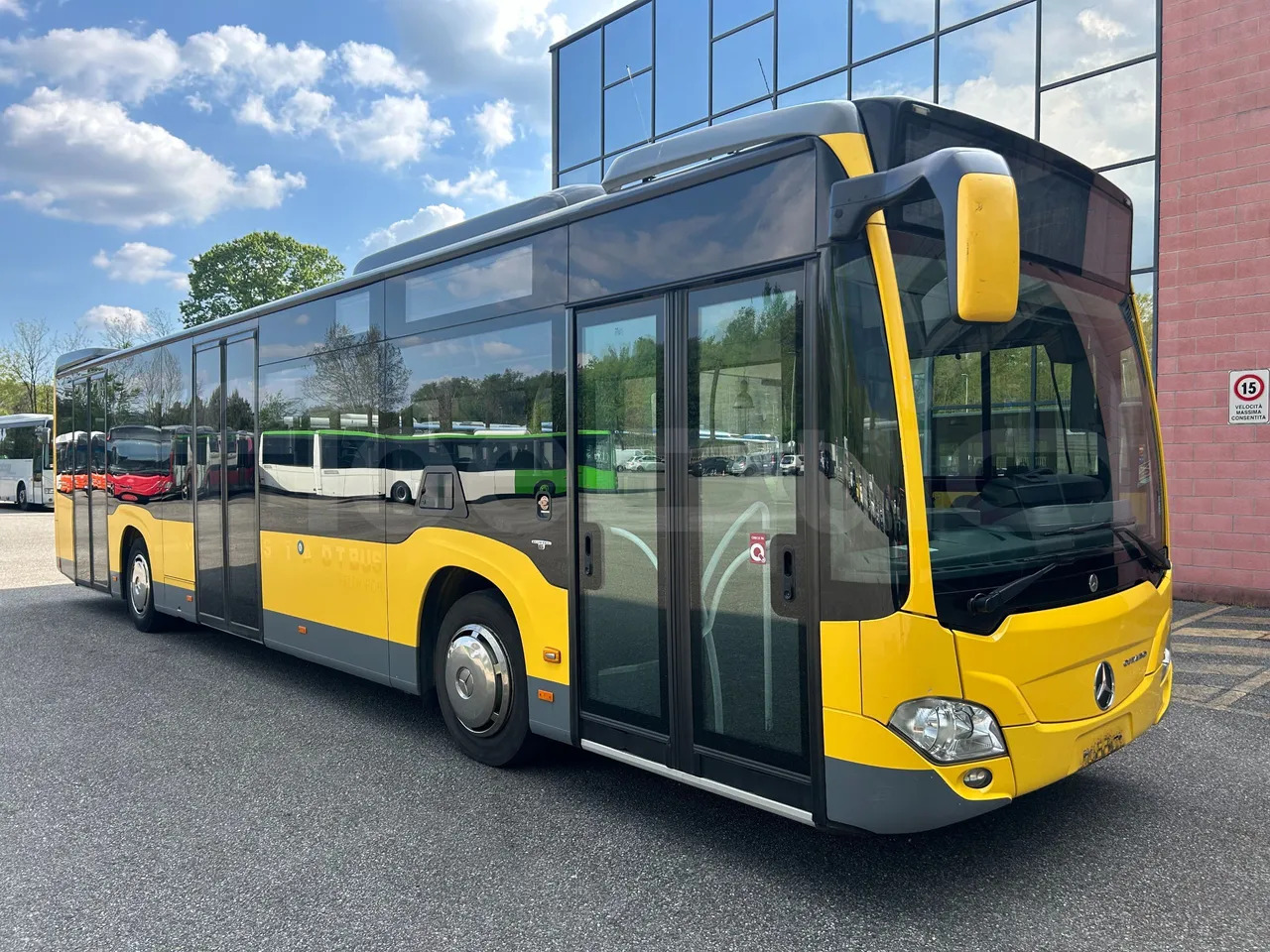 Mercedes-Benz Citaro - Градски автобус: слика 1 Mercedes-Benz Citaro - Градски автобус: слика 1
