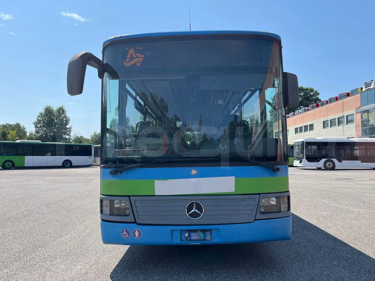 Mercedes-Benz Integro - Градски автобус: слика 2 Mercedes-Benz Integro - Градски автобус: слика 2