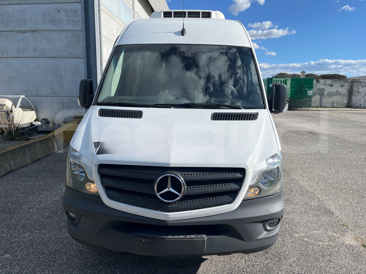Mercedes-Benz Sprinter - Минибус, Патничко комбе: слика 2 Mercedes-Benz Sprinter - Минибус, Патничко комбе: слика 2