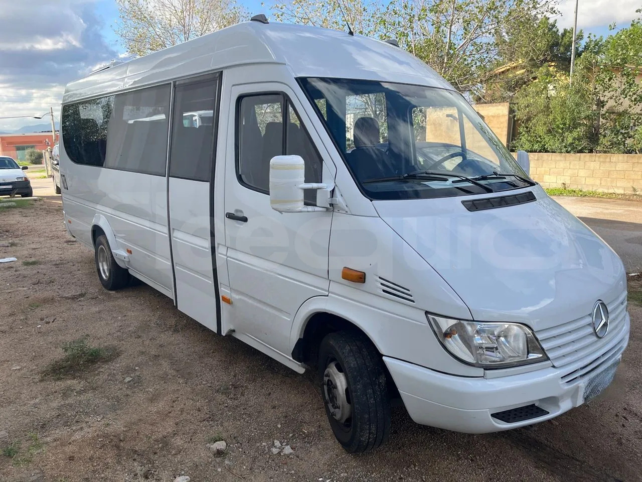 Mercedes-Benz Sprinter - Приградски автобус: слика 1 Mercedes-Benz Sprinter - Приградски автобус: слика 1