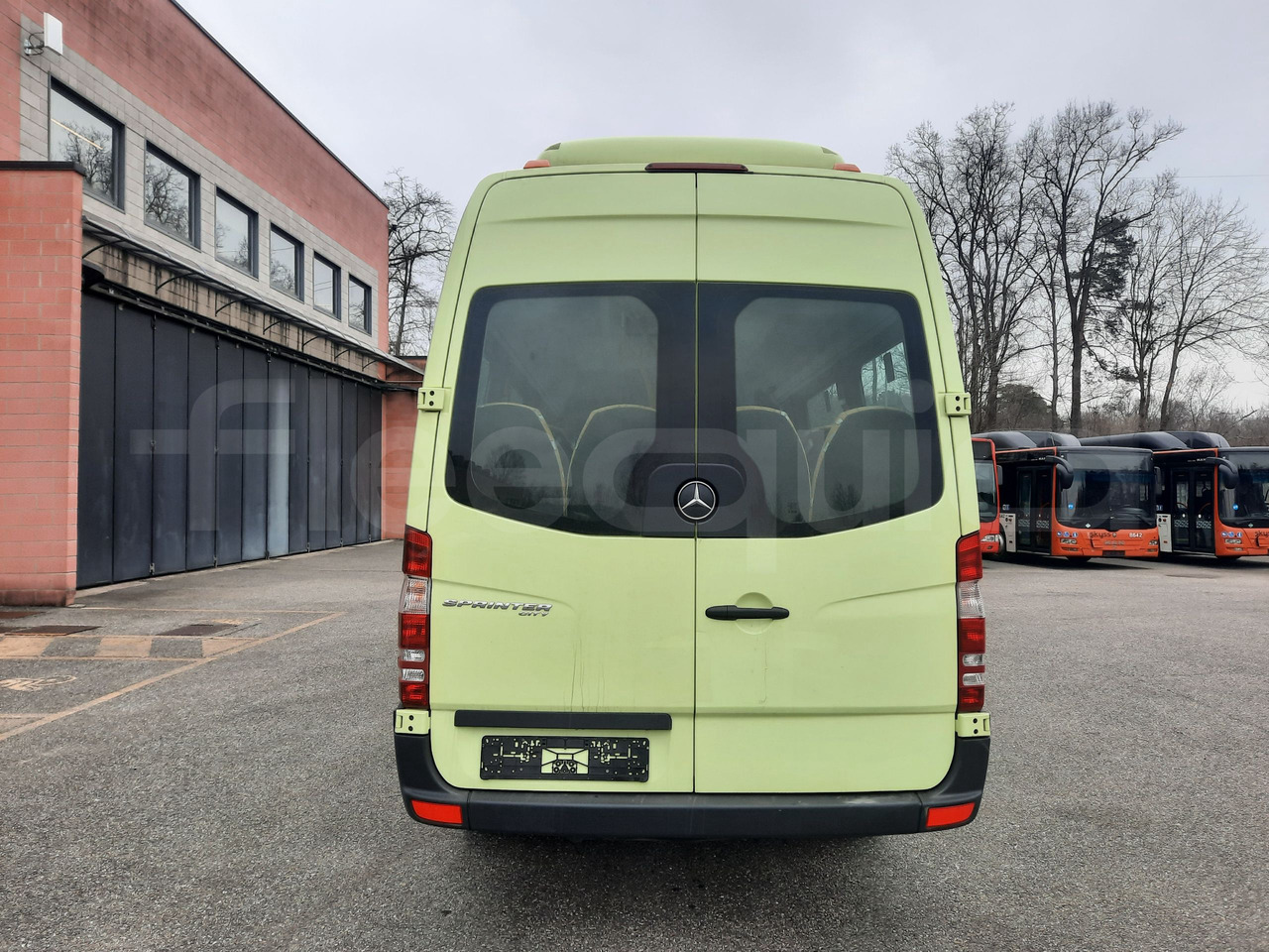Mercedes-Benz Sprinter - Минибус, Патничко комбе: слика 5 Mercedes-Benz Sprinter - Минибус, Патничко комбе: слика 5