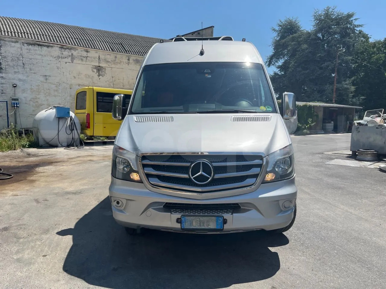 Mercedes-Benz Sprinter - Минибус, Патничко комбе: слика 2 Mercedes-Benz Sprinter - Минибус, Патничко комбе: слика 2