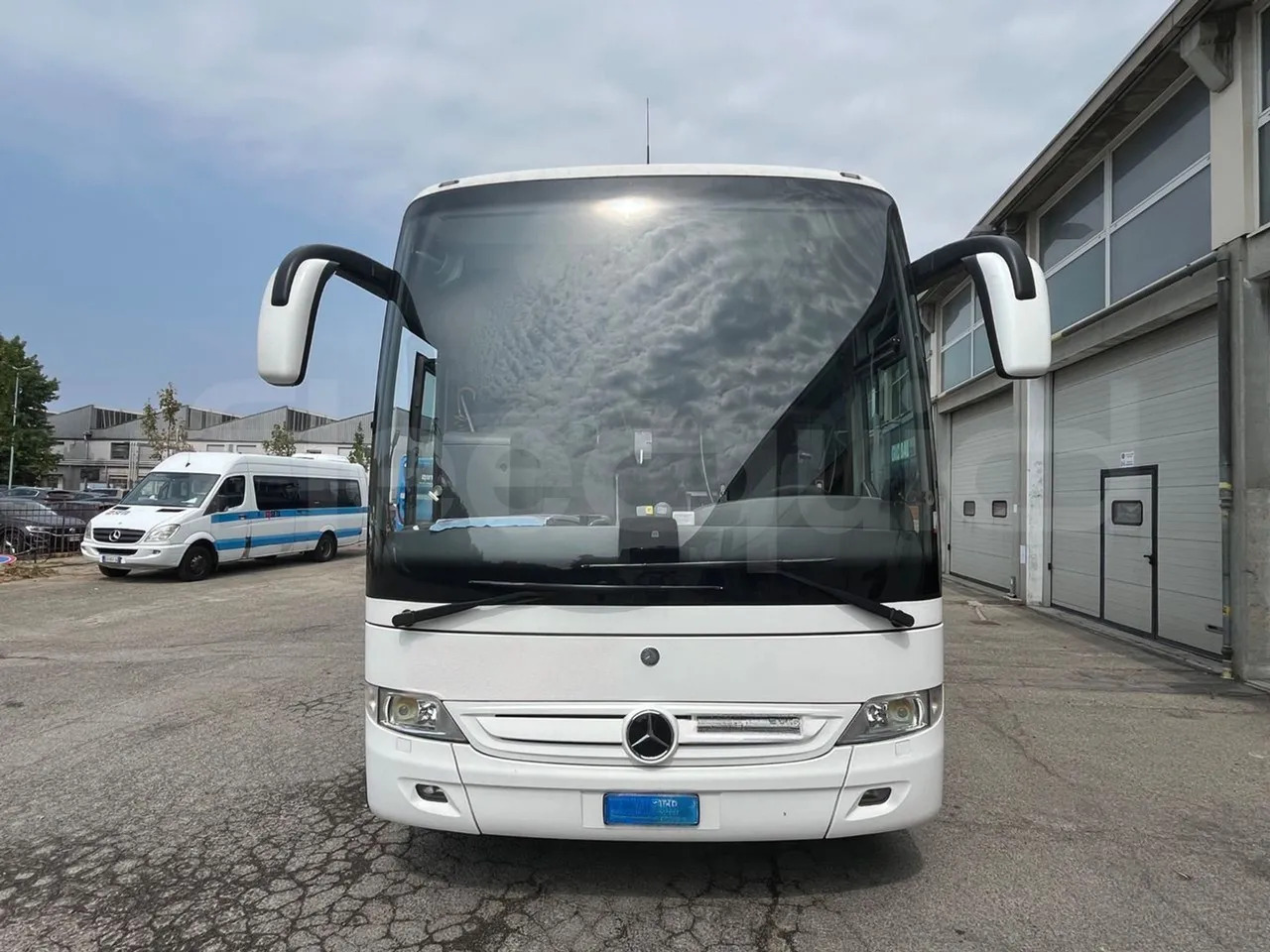Mercedes-Benz Tourismo - Патнички вагон автобус: слика 2 Mercedes-Benz Tourismo - Патнички вагон автобус: слика 2