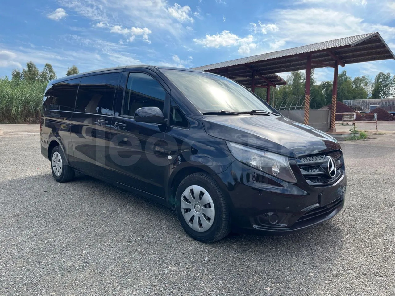 Mercedes-Benz Vito Tourer - Минибус, Патничко комбе: слика 1 Mercedes-Benz Vito Tourer - Минибус, Патничко комбе: слика 1